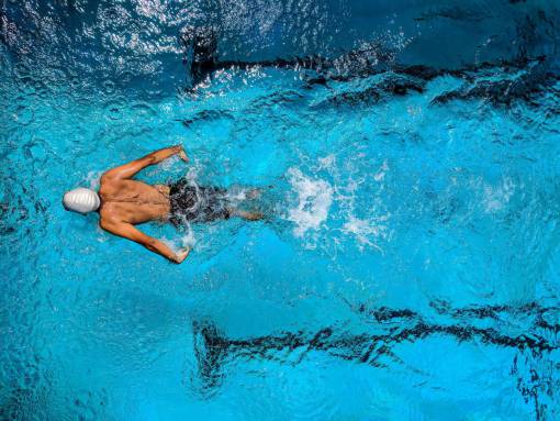 deportes azul deporte agua piscina nadador natación hombres