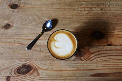 spoon-with-coffee coffee  cafe  latte  cappuccino  heart  cream  foam