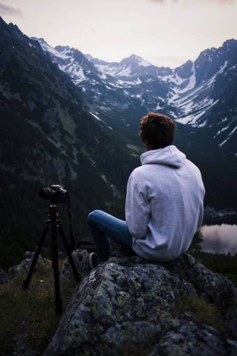 contemplation guy  man  male  people  back  contemplate  nature