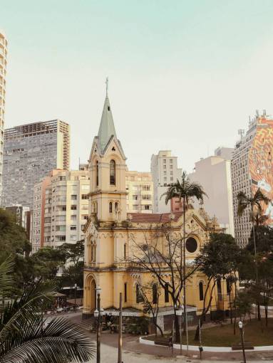 cat Historic Church of Our Lady of the Rosary of the Black Men at Largo do Paissand?, S?o Paulo ? Colonial Landmark in a Modern Urban Setting
