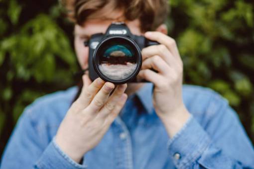 chico gente hombre chico fotógrafo millenials cámara canon