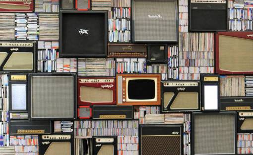 amplifier speaker  books  shelf  amplifier  dvd
