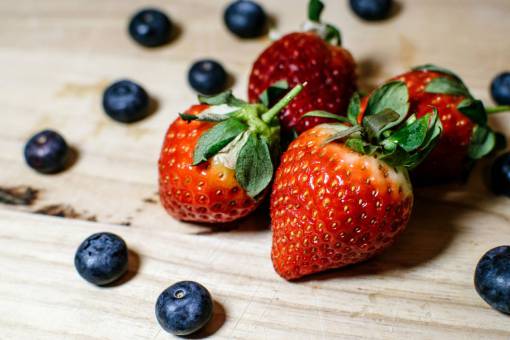 blueberries straberries  blueberries  table  wood  fruit  food  tasty
