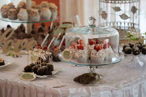 banquet reception banquet dinner glass cakes lunchroom dessert delicious meal 