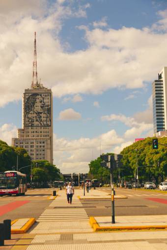 paisajes de argentina Avenida 9 de Julio en Buenos Aires, Argentina