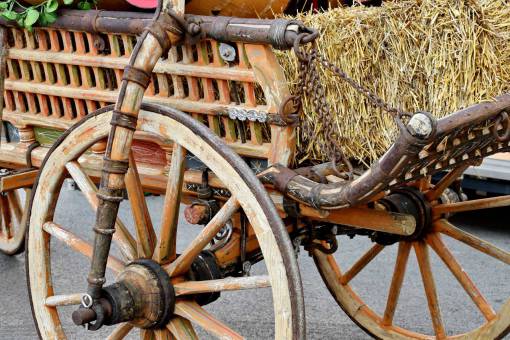 wheels straw carriage wheel carpentry handmade antique cc0