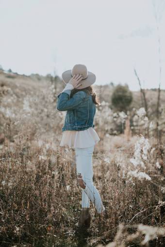 jeans bokeh desenfoque jeans rasgados gente niña mujer