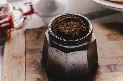 powder coffee  powder  glass  jar  wood
