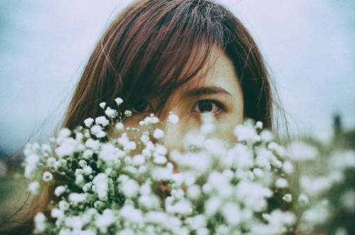 asiatico flor difuminar gente niña mujer ramo ojos