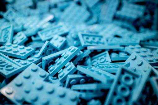 lego-minifigure fun  games  blue  lego  stacks
