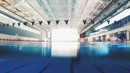 lugar deportivo piscina centro deportivo agua interior