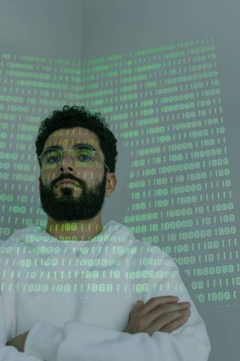 internet datos código binario hombres tecnología codificación Internet hacker