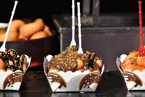productos horneado dulce casero hecho a mano azúcar delicioso tradicional lecker essen postre chocolate helado oscuro kuchen weihnachtsbaum rentier weihnachten hausgemachte