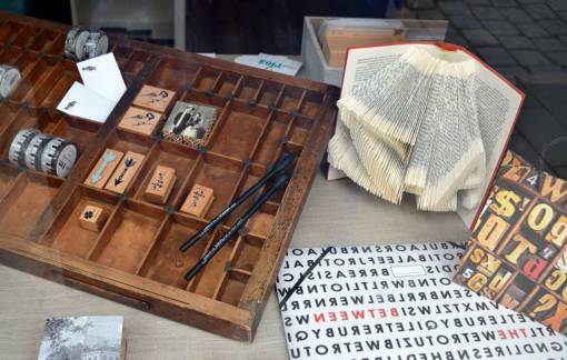 letras artista caja madera retro sellos letras arte