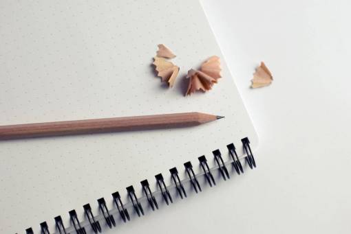 bloc de notas libreta lápiz virutas oficina de negocios