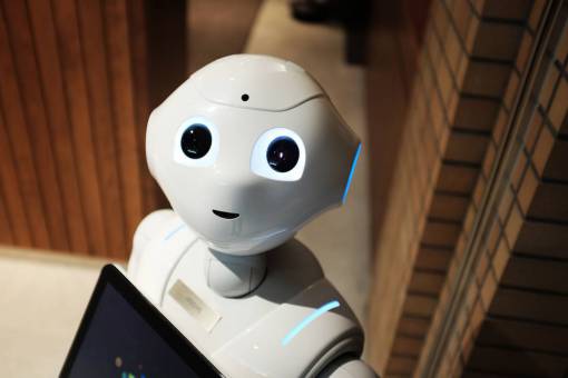 robotico robot tecnología moderno humanoide blanco