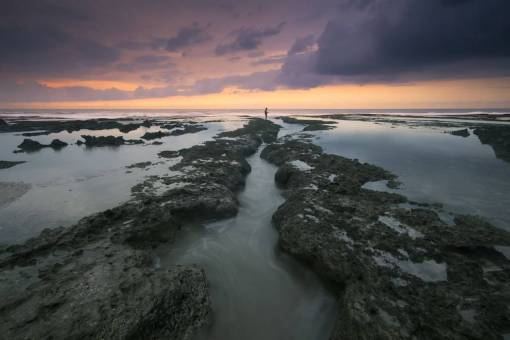 rocoso mar océano formación rocosa paisaje naturaleza olas