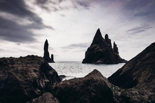 rocas acantilados mar océano agua rocas acantilado naturaleza nubes