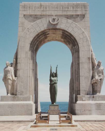 hito estatua escultura monumento puerta arco hito viajes