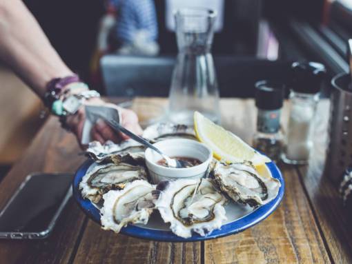 seafood table  restaurant  bar  food  shell  seafood  raw