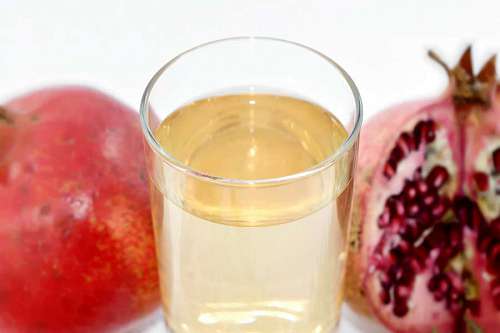 pomegranate juice pomegranate fruit drink glass beverage nutrition tropical health