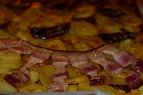 sausage sweet pork loin roasting bacon potato sausage lunch meal dinner