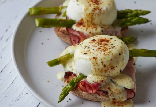 breakfast  eggs  plate  benedict  dish  food  ham