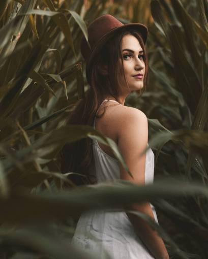 corn people  girl  woman  alone  hat  fashion  model