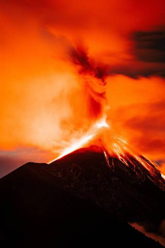 volcano heat nature fire natural phenomenon erupting temperature volcano;eruption