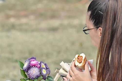 picnic-blanket picnic eyeglasses bouquet fast sandwich still summer woman