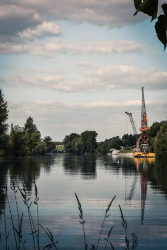 lago Grua Marina en un lago