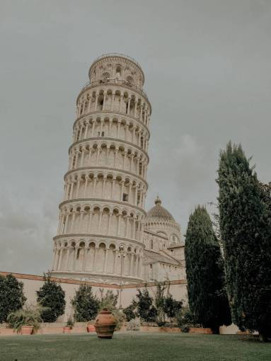 monumento La torre inclinada de pisa