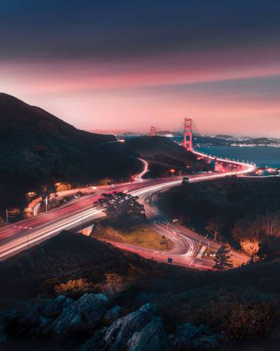 niebla Puente Golden Gate en San Francisco, Estados Unidos por la noche