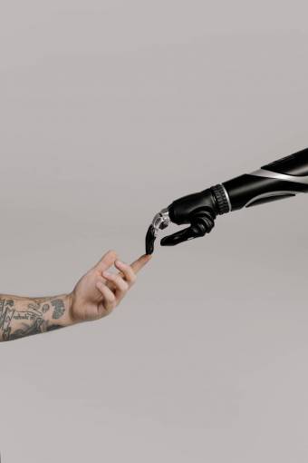 Robot hand