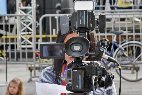 journalist journalist equipment camera tripod recording television lens machinery industry technology