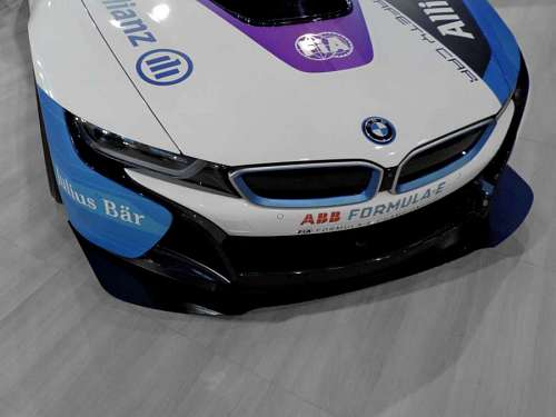 advertisement marketing paint advertising hood reflection transportation automobile speed