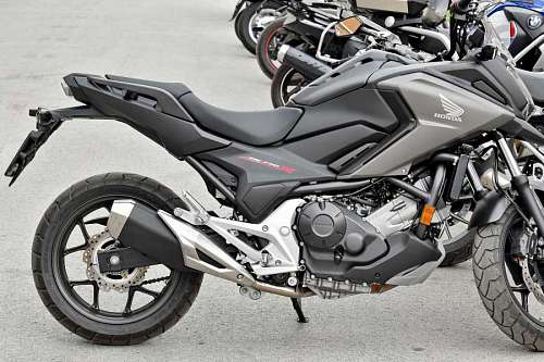 motorcycle transportation device fast drive vehicle motor  chrome wheel bike