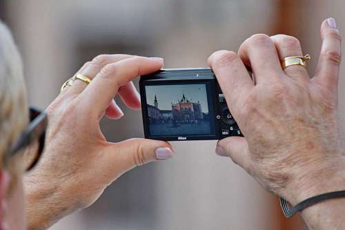 unicorn tangan hands photographer camera gambar touch technology woman wanita unicorn