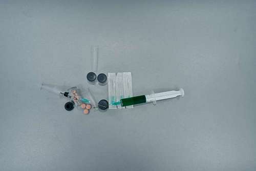 vacuna vacunación farmacología jeringa instrumento salud medicina dispositivo ciencia tubo