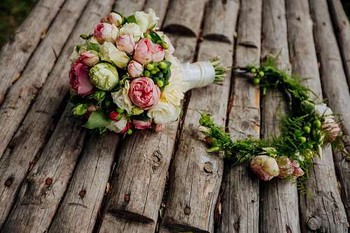 arrange wood  wedding bouquet  arrangement 
