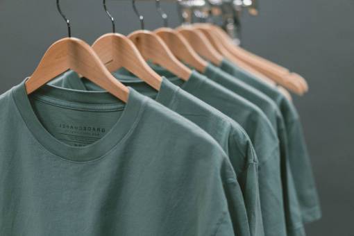 retail t-shirts for sale