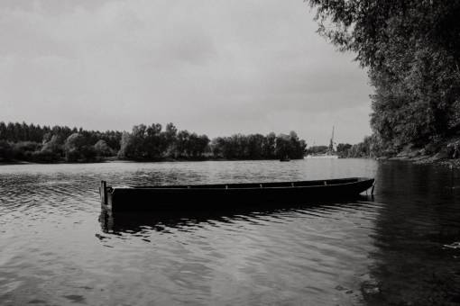 boat boat  black and white  river boat 