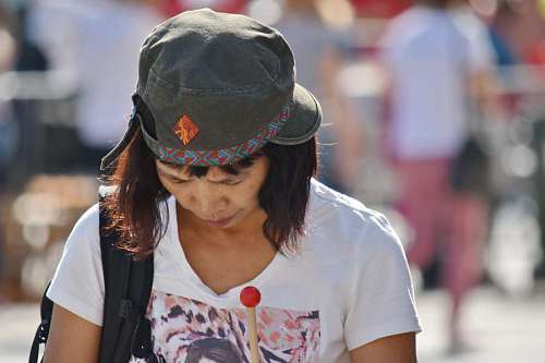 multitud urbana sombrero área mujer calle desfile festival retrato kb