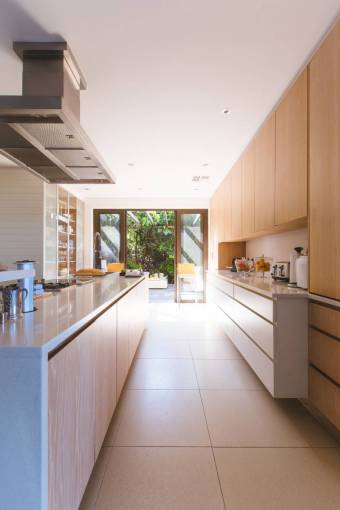 grand Modern Kitchen 