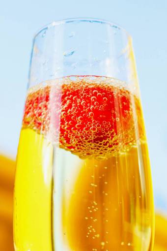 social-issues Glass of bubbly chamgpane