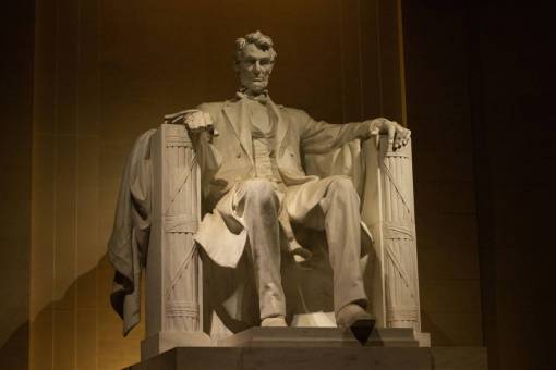 sculpture Abraham Lincoln Statue in Washington DC