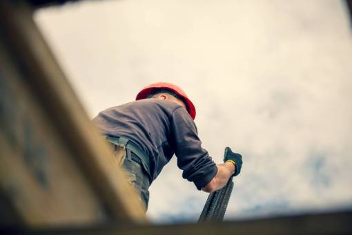 extreme one person adult occupation construction worker working outdoors men