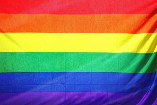 bandera Banderas del orgullo gay en apoyo de la comunidad LGBTQ