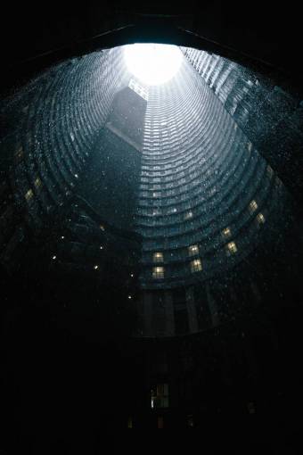 rascacielos arquitectura edificio infraestructura rascacielos torre oscuro lluvia