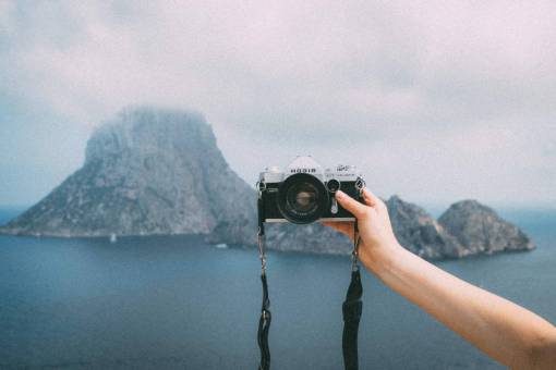 niebla lente de la cámara selfie slr mano brazo isla